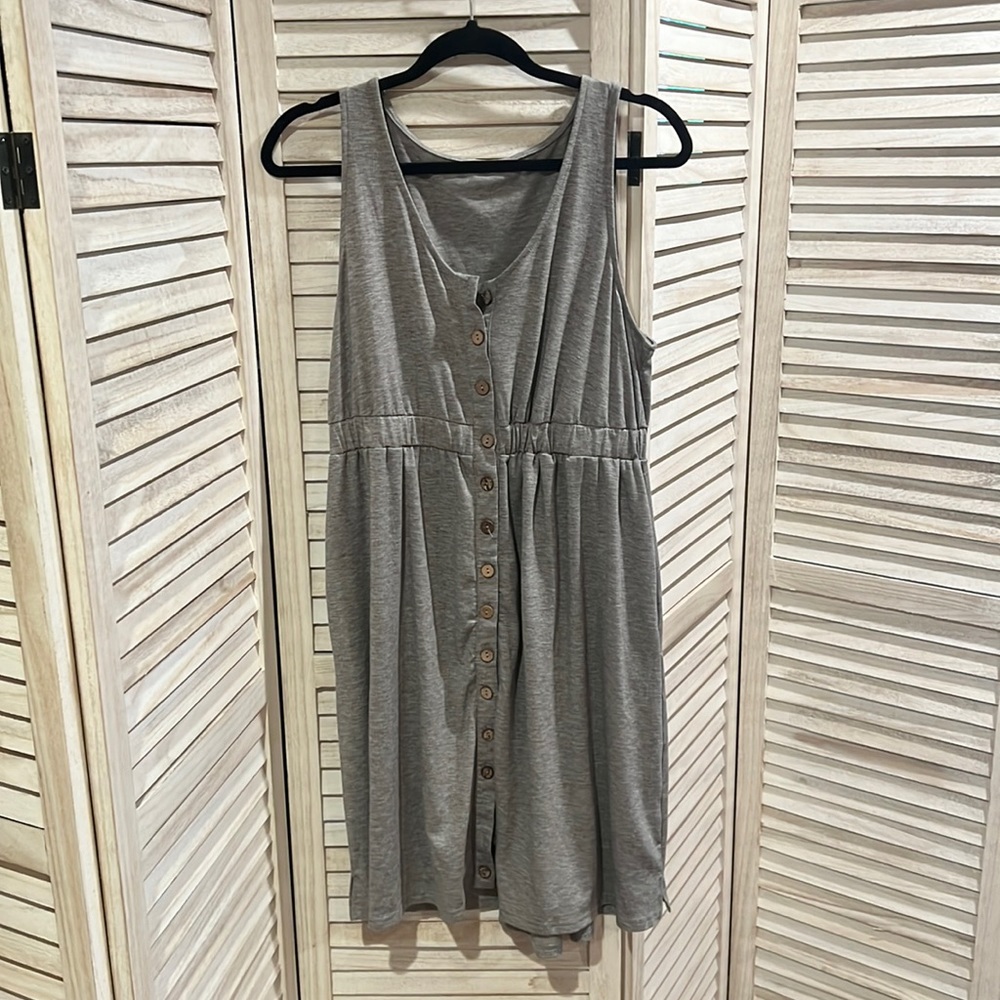 Casual grey dress